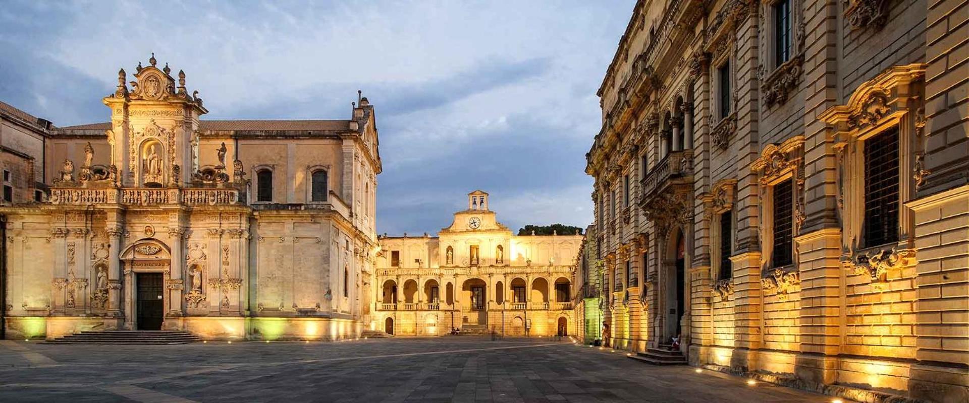 "Il Vecchio Salone" Appartamento In Pieno Centro Con Garage Privato Лечче Экстерьер фото
